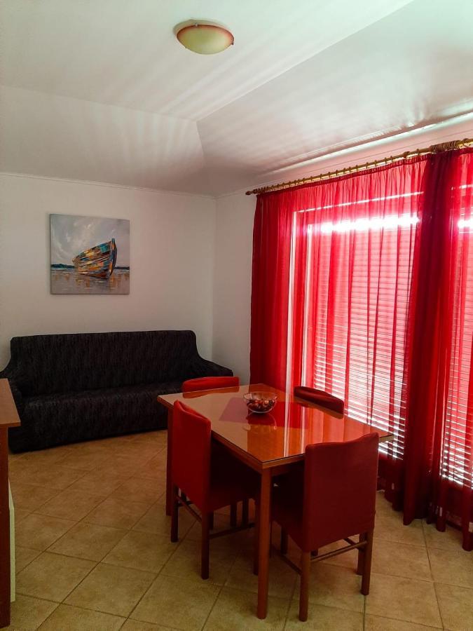 Apartments Cepo Makarska Exterior foto