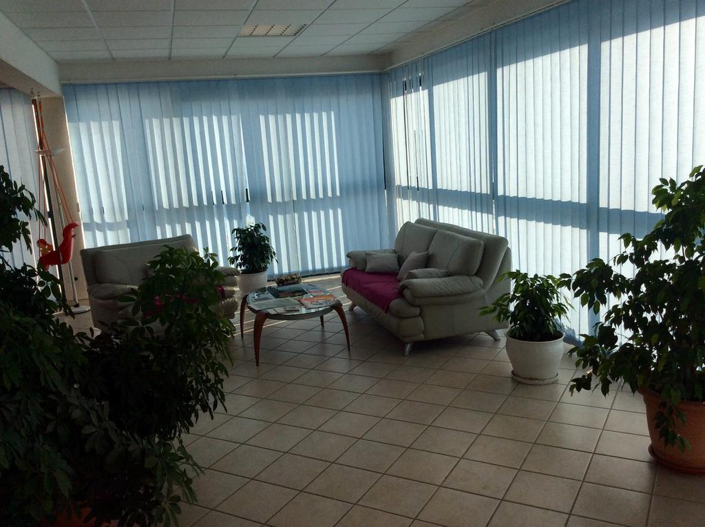 Apartments Cepo Makarska Exterior foto